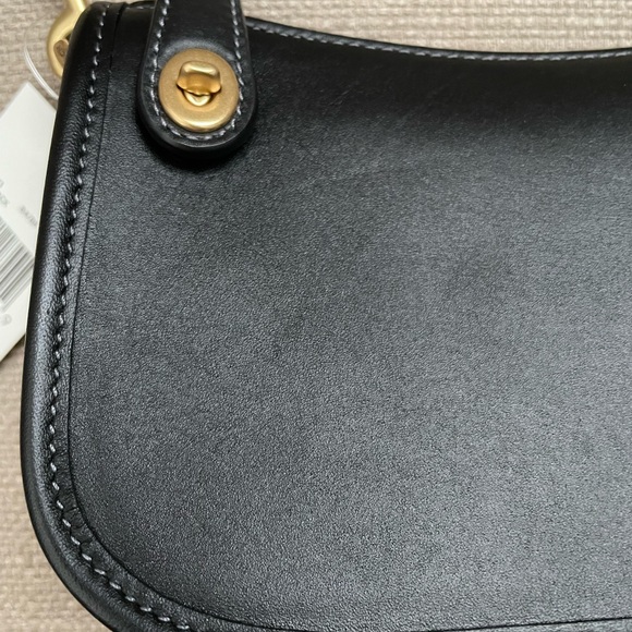 Coach Swinger 20 in Colour Black customized New - Picture 3 of 14